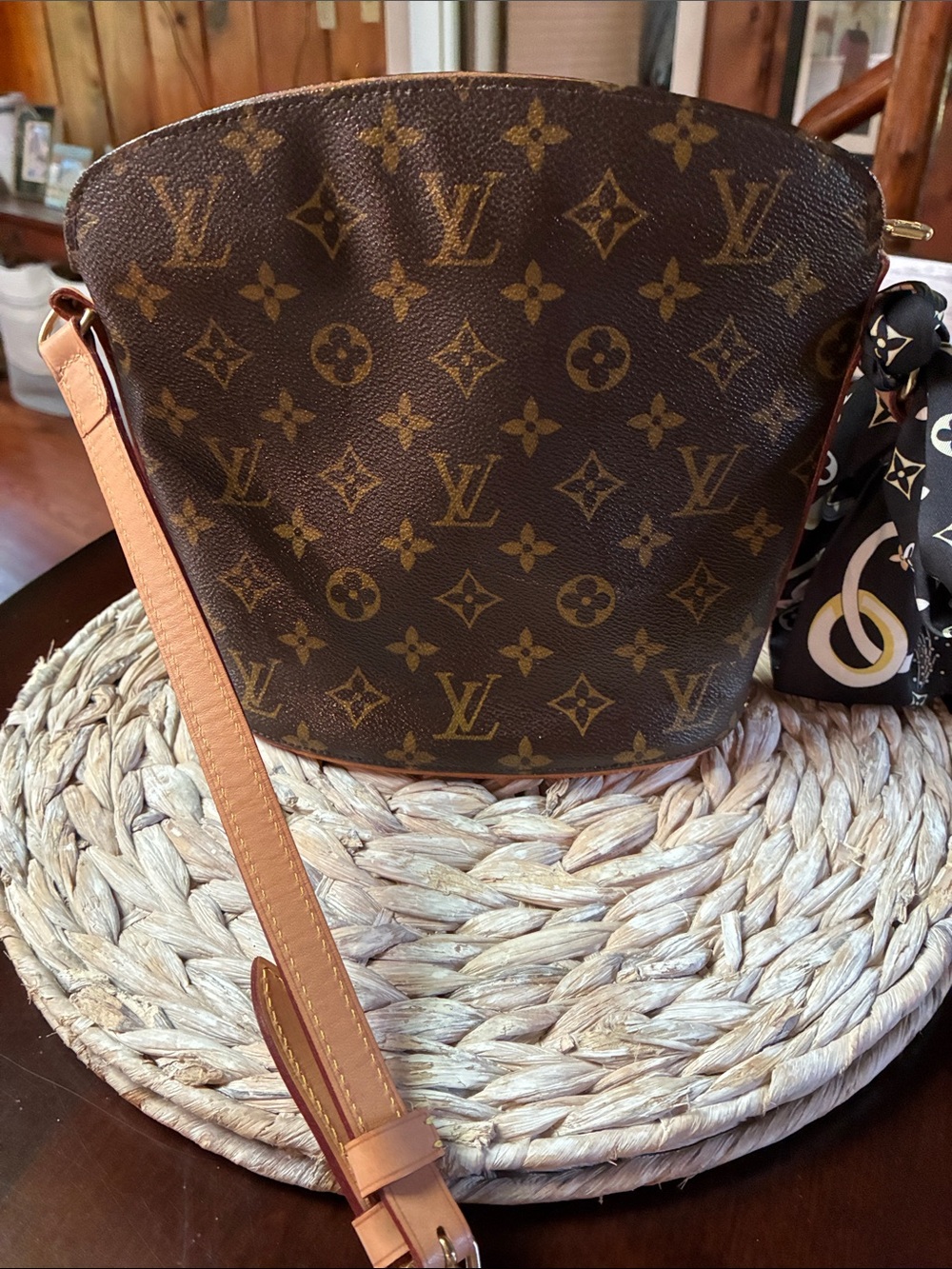 Louis Vuitton Monogram Crossbody in Brown with Tan Strap - Picture 2 of 11